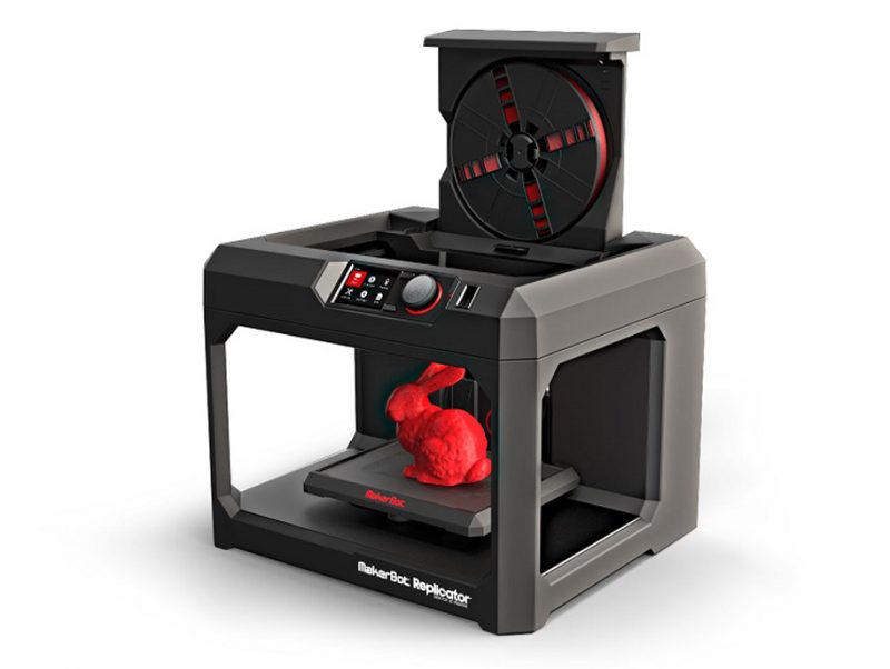 Фотография 3D принтера MakerBot Replicator 5th Generation (1)