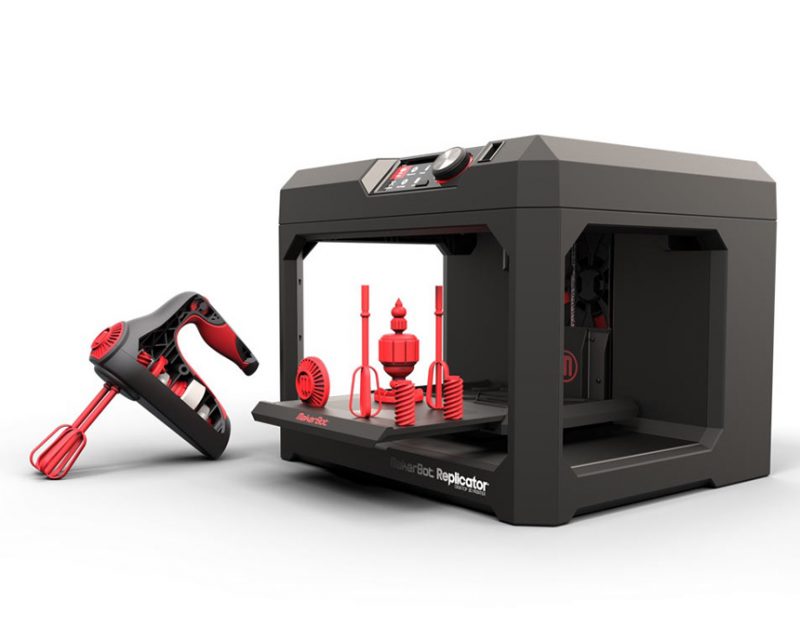 Фотография 3D принтера MakerBot Replicator 5th Generation (2)